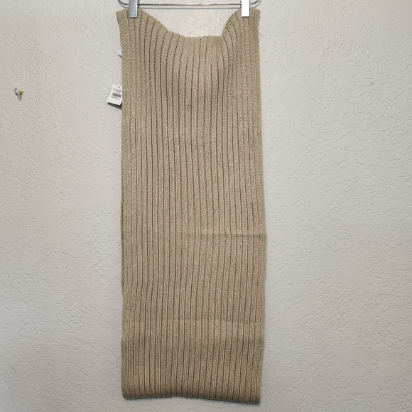 ABERCROMBIE AND FITCH Knit Infinity Scarf NWT - Picture 6 of 6